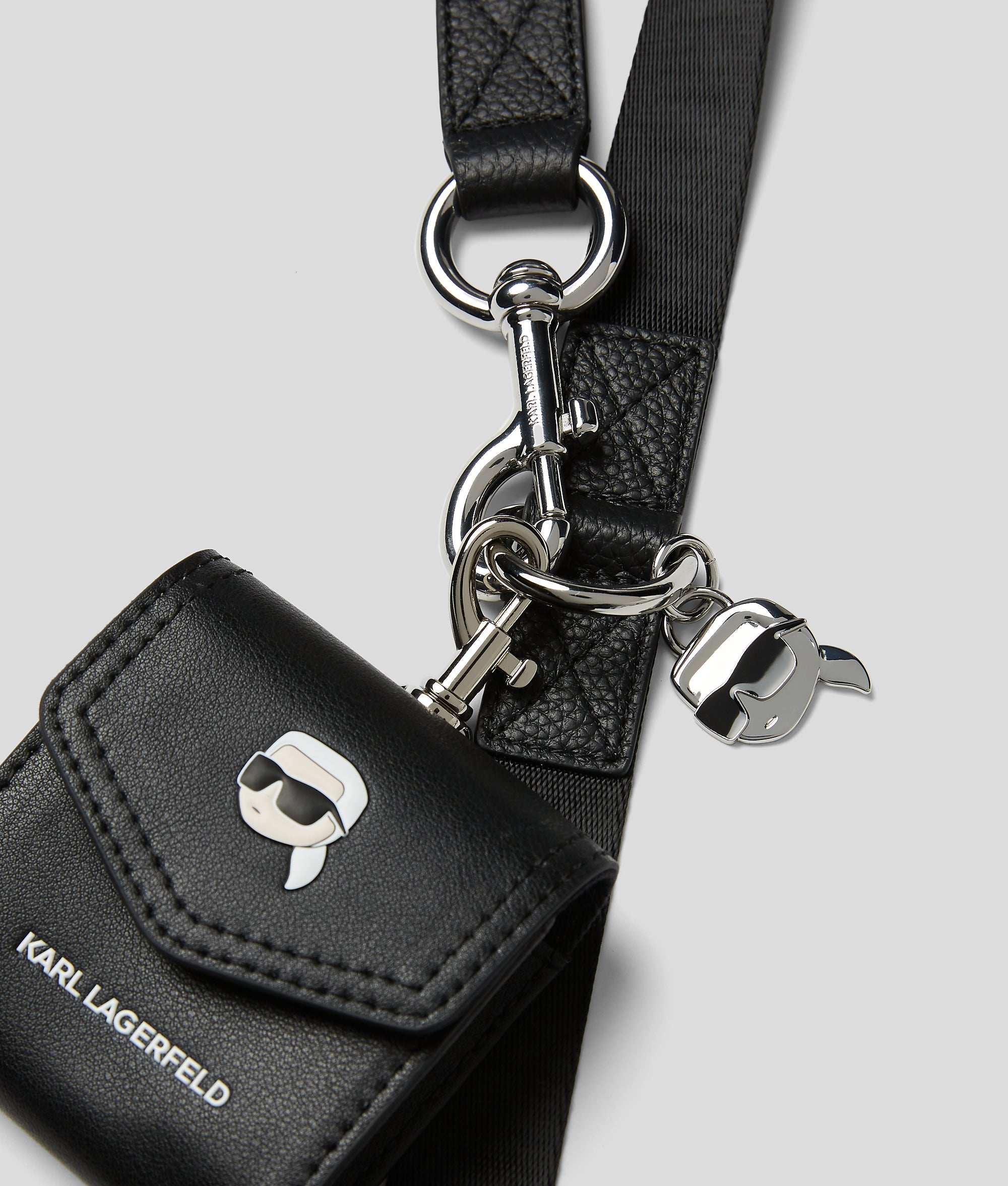 K/PET LEASH AND POUCH - Image 4