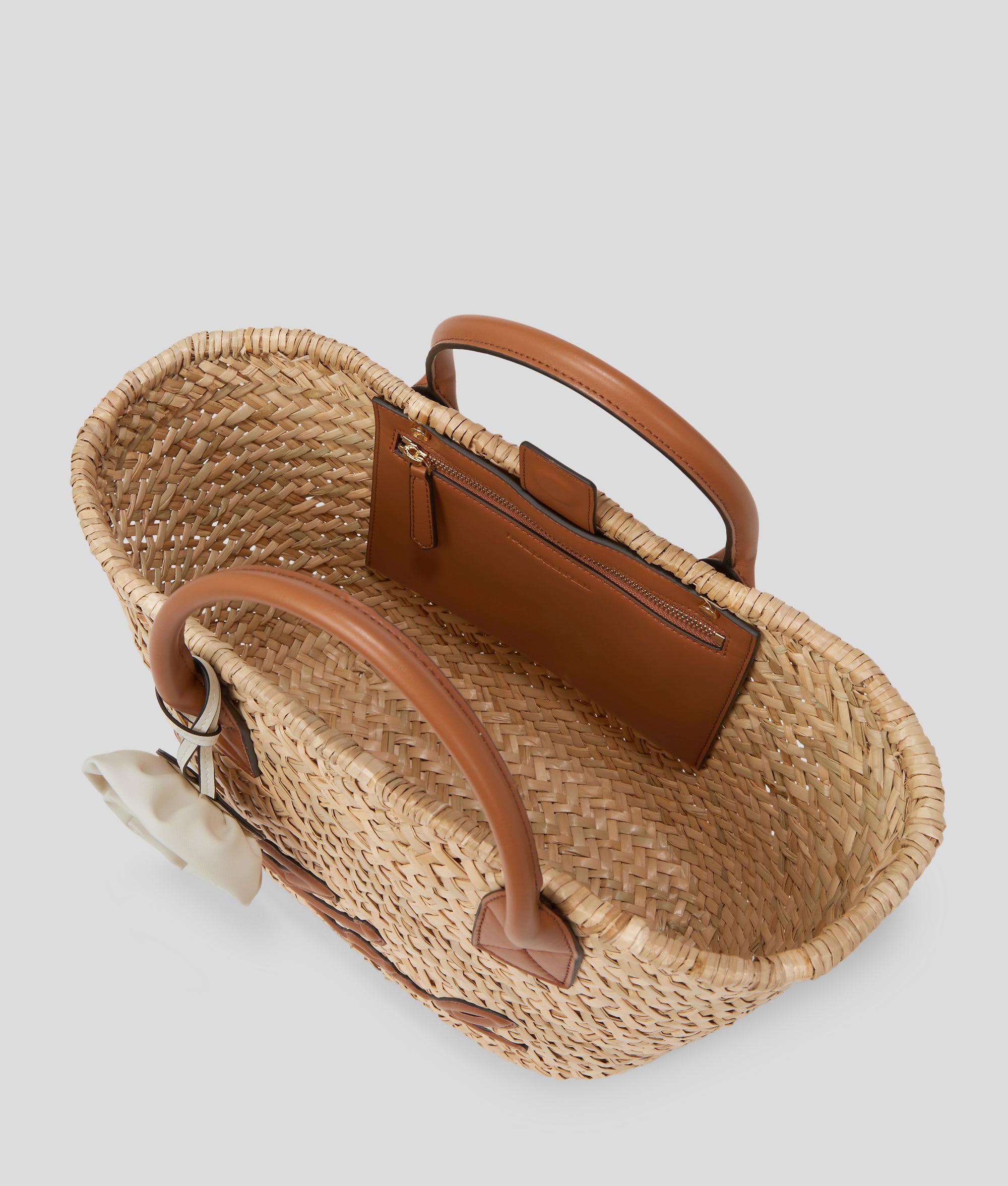 K/SIGNATURE MEDIUM RAFFIA TOTE BAG - Image 5