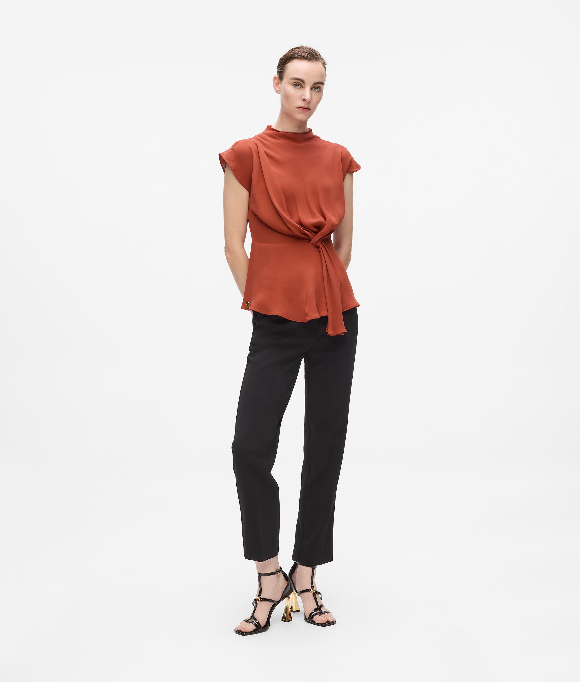 SHORT-SLEEVED KNOTTED BLOUSE - Image 4