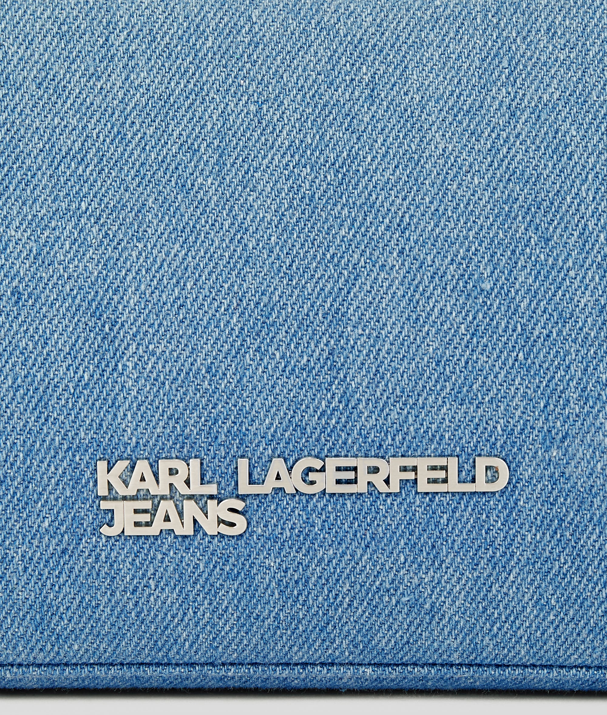 METAL LOGO DENIM SHOULDER BAG - Image 3