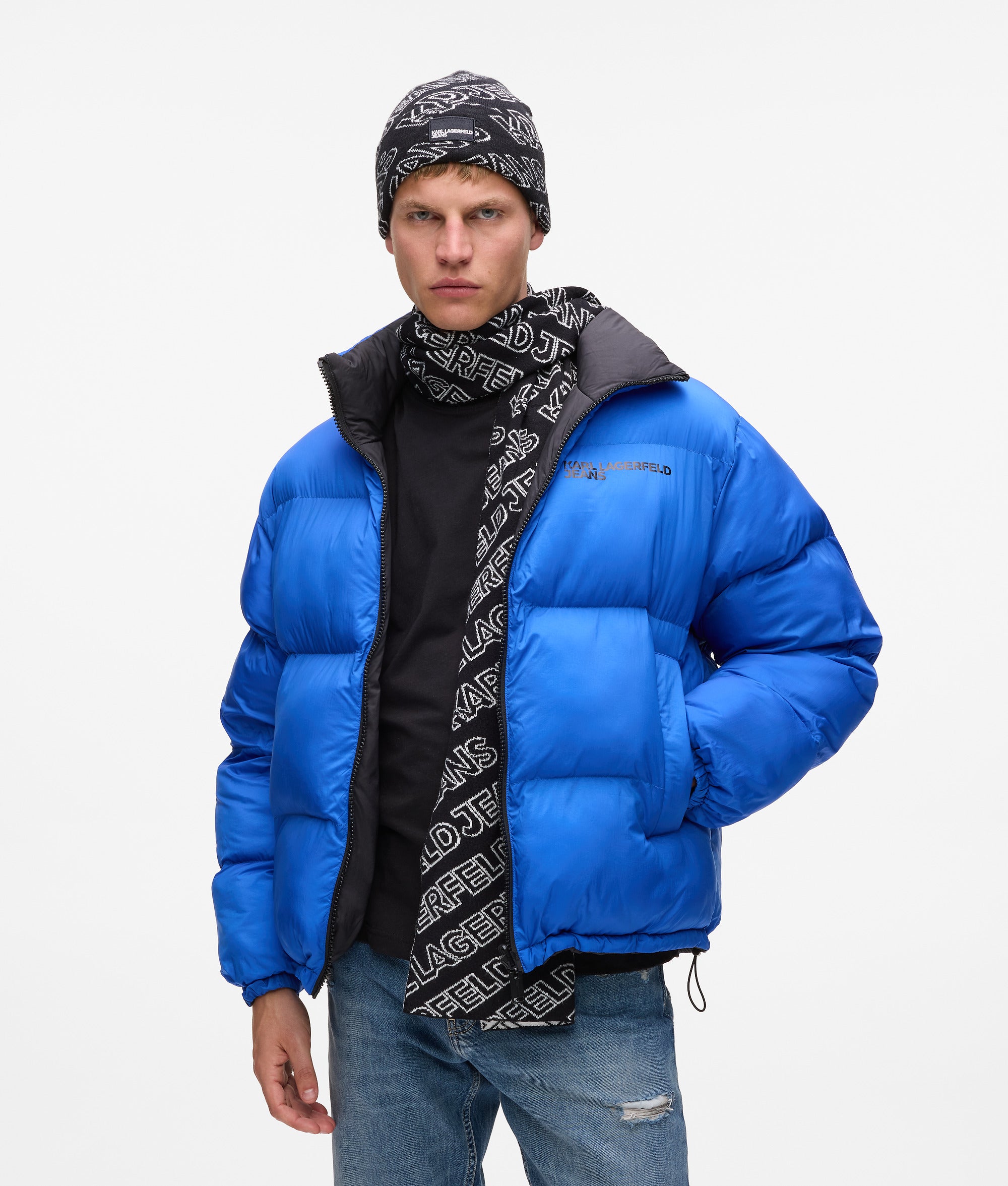 Logo scarf and beanie gift set - Image 6