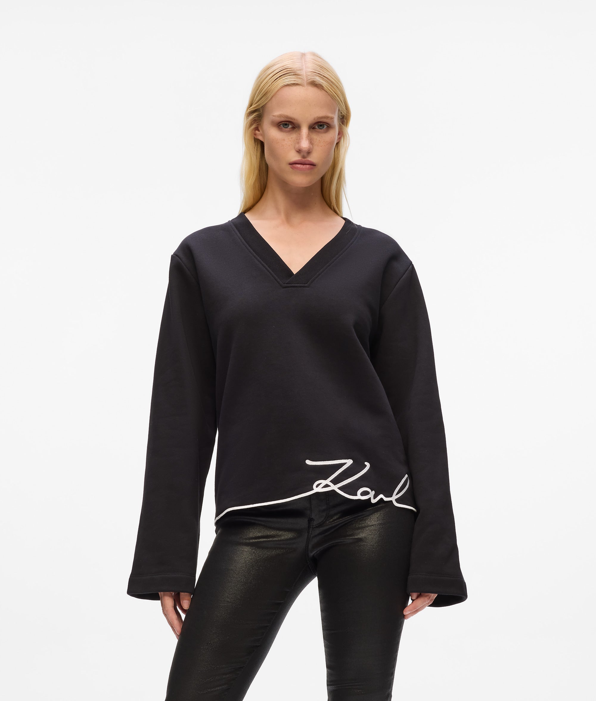 Signature hem sweatshirt