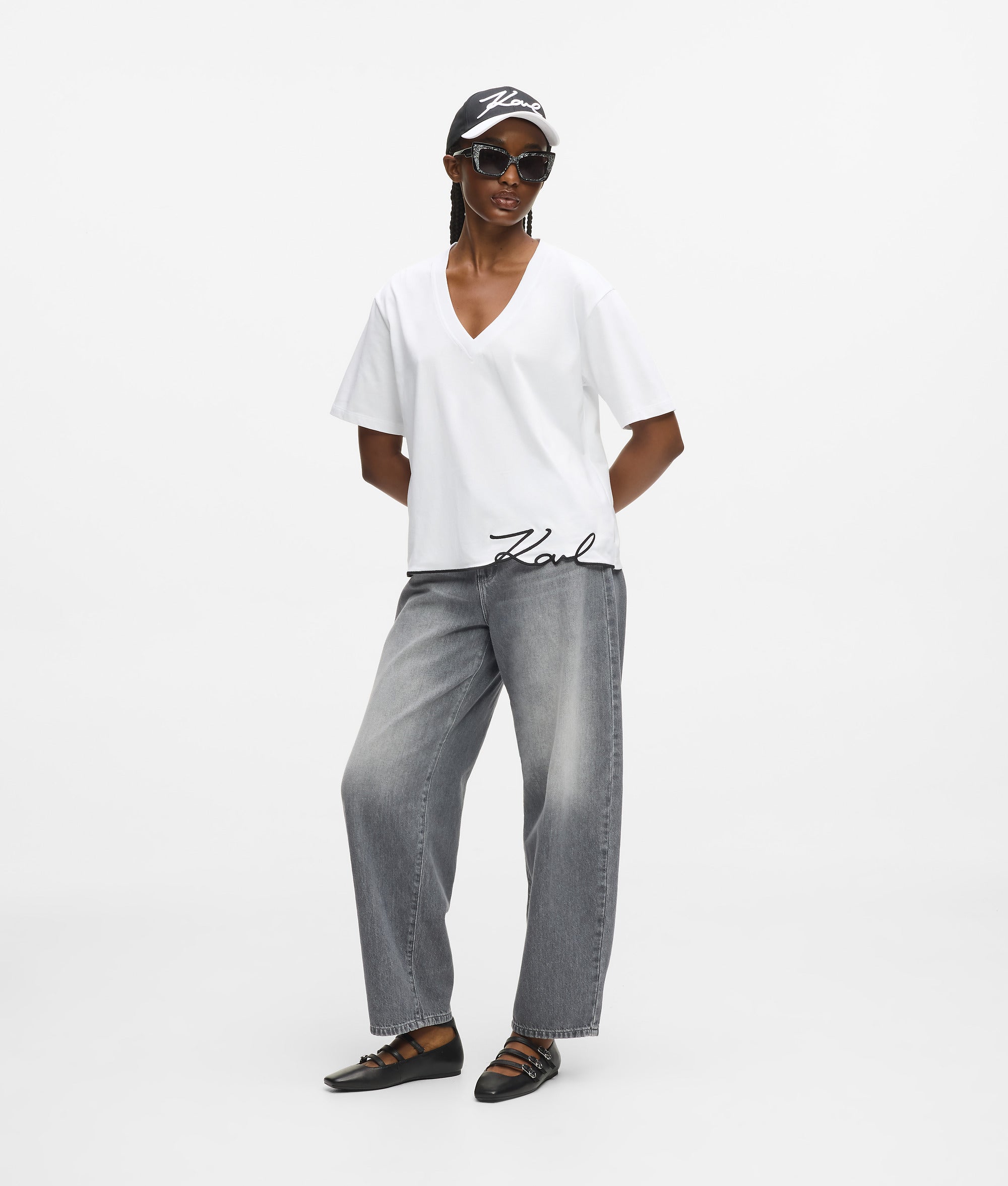 Signature hem V-neck T-shirt - Image 4