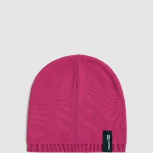Logo patch beanie